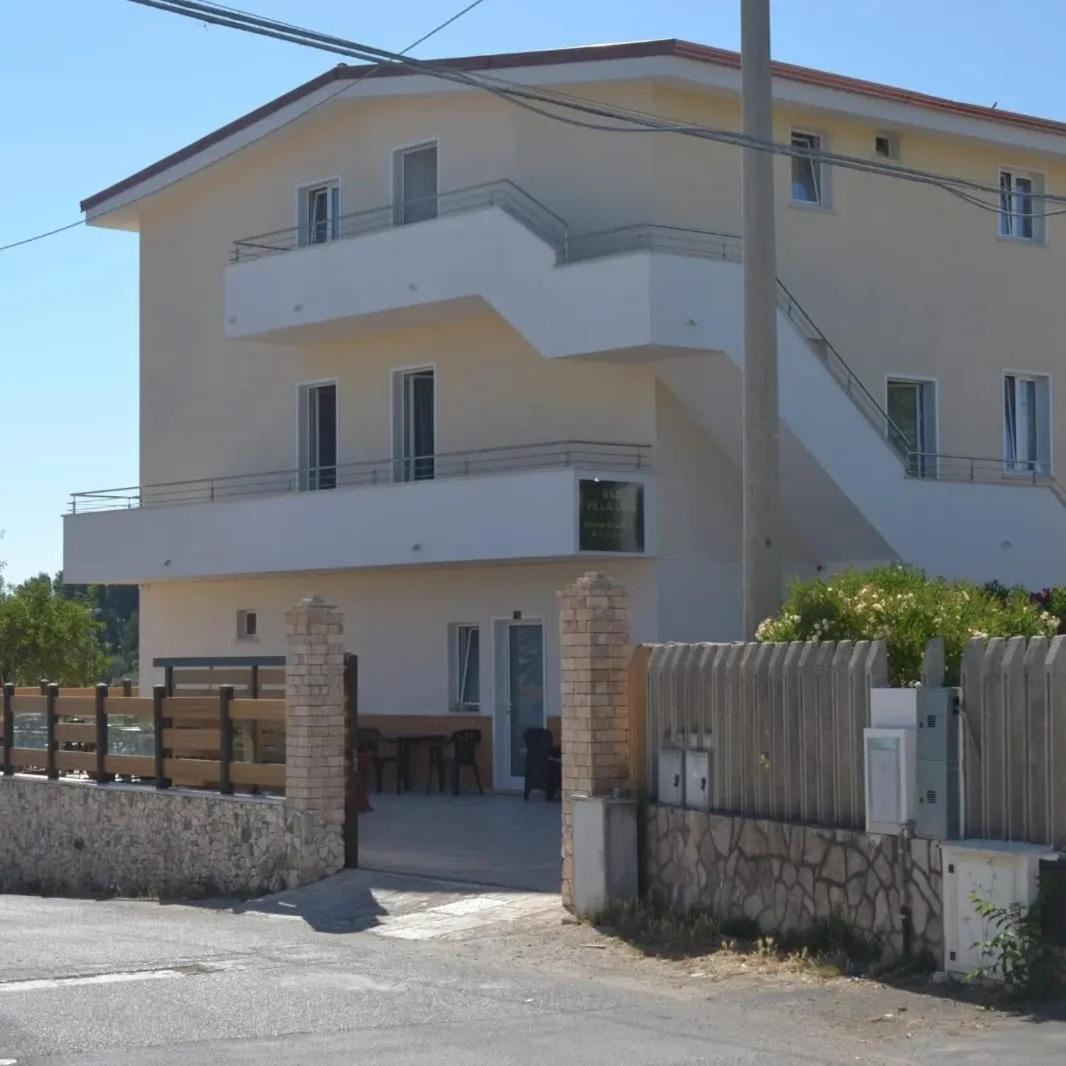 Villa Uria Monolocali Con E Senza Angolo Cottura Ischitella Exterior photo